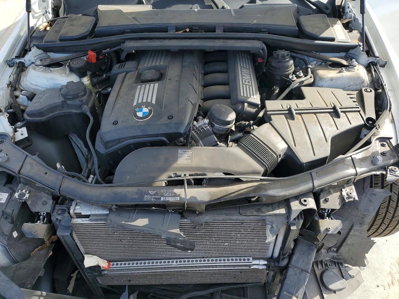 2011 BMW 3 SERIES