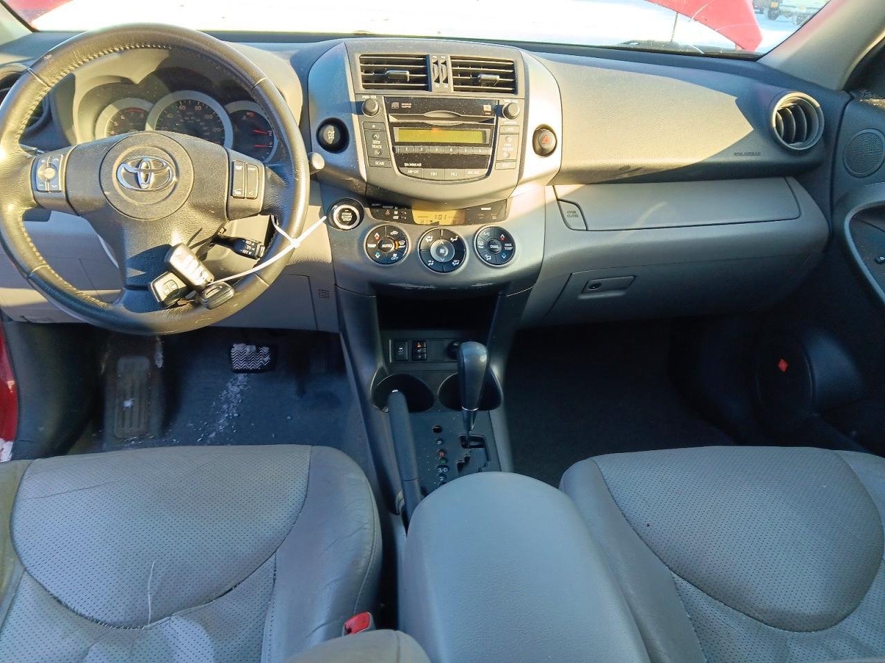 2011 TOYOTA RAV4