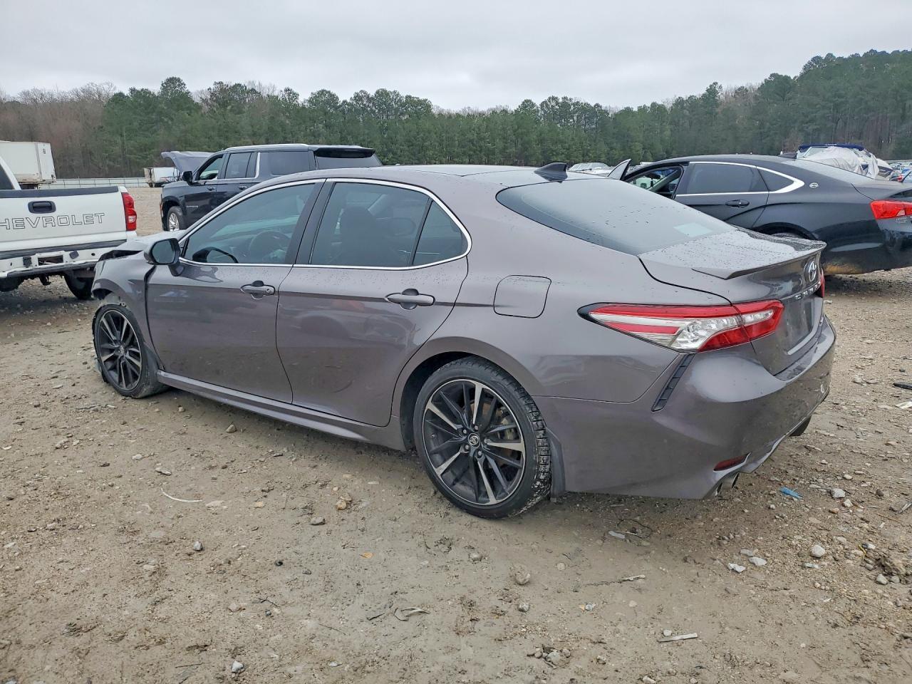 2019 TOYOTA CAMRY