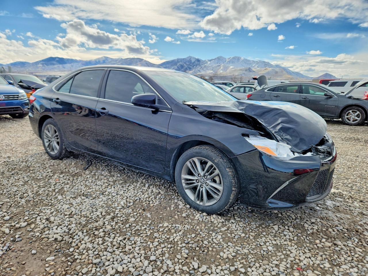 2016 TOYOTA CAMRY