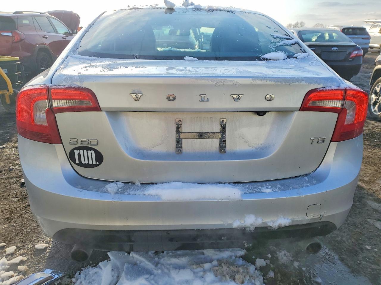 2012 VOLVO S60