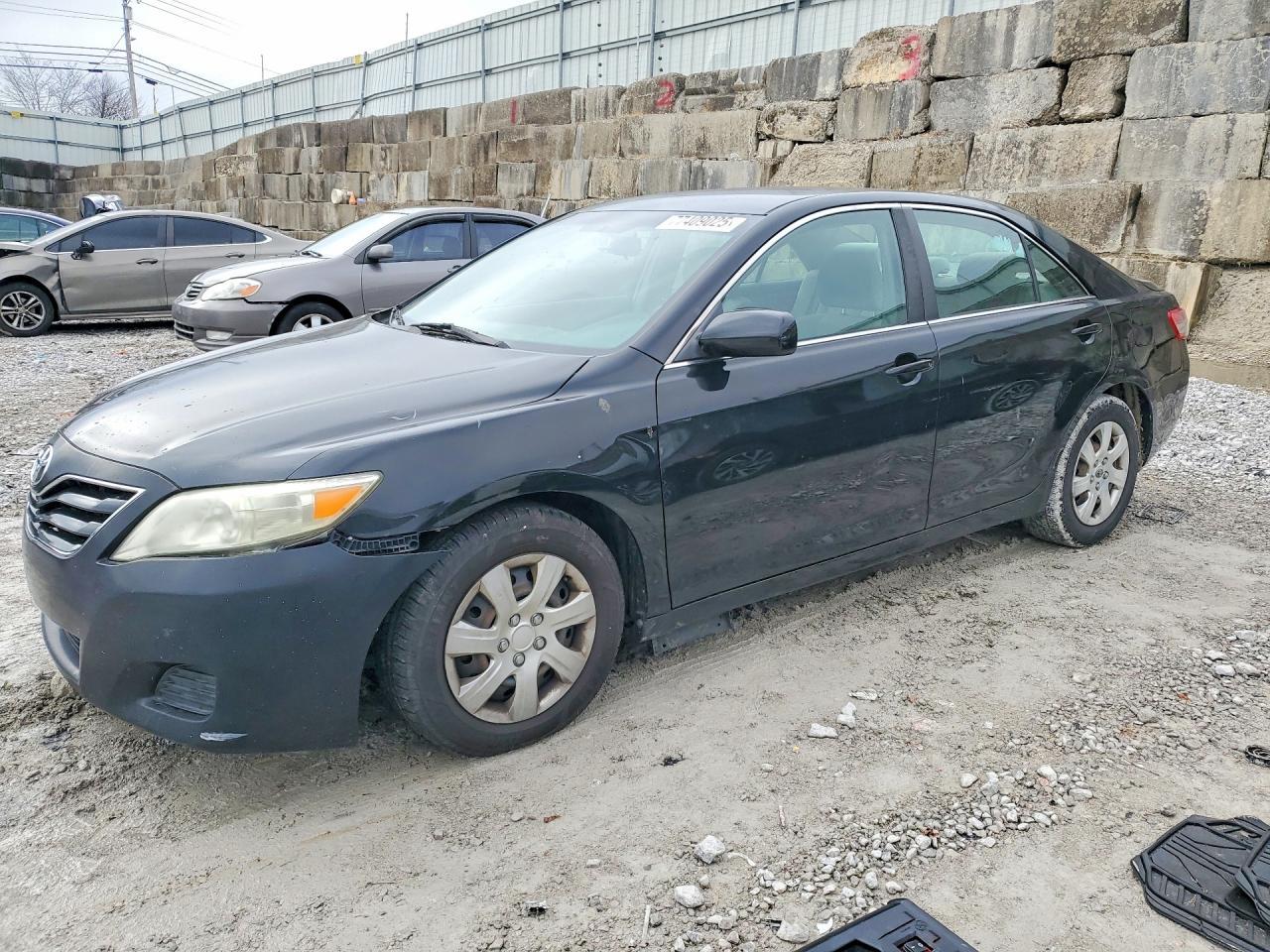2010 TOYOTA CAMRY