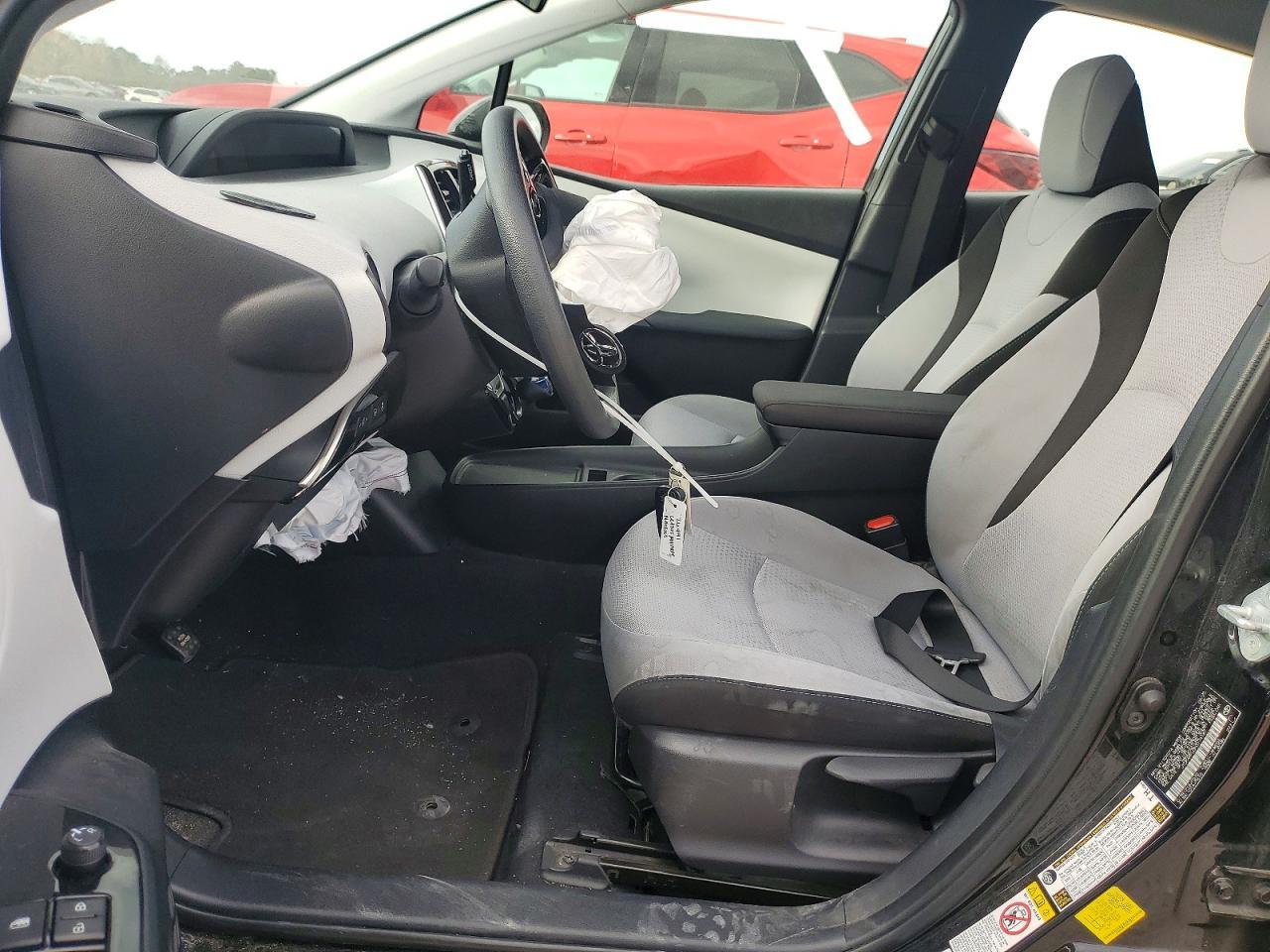 2022 TOYOTA PRIUS