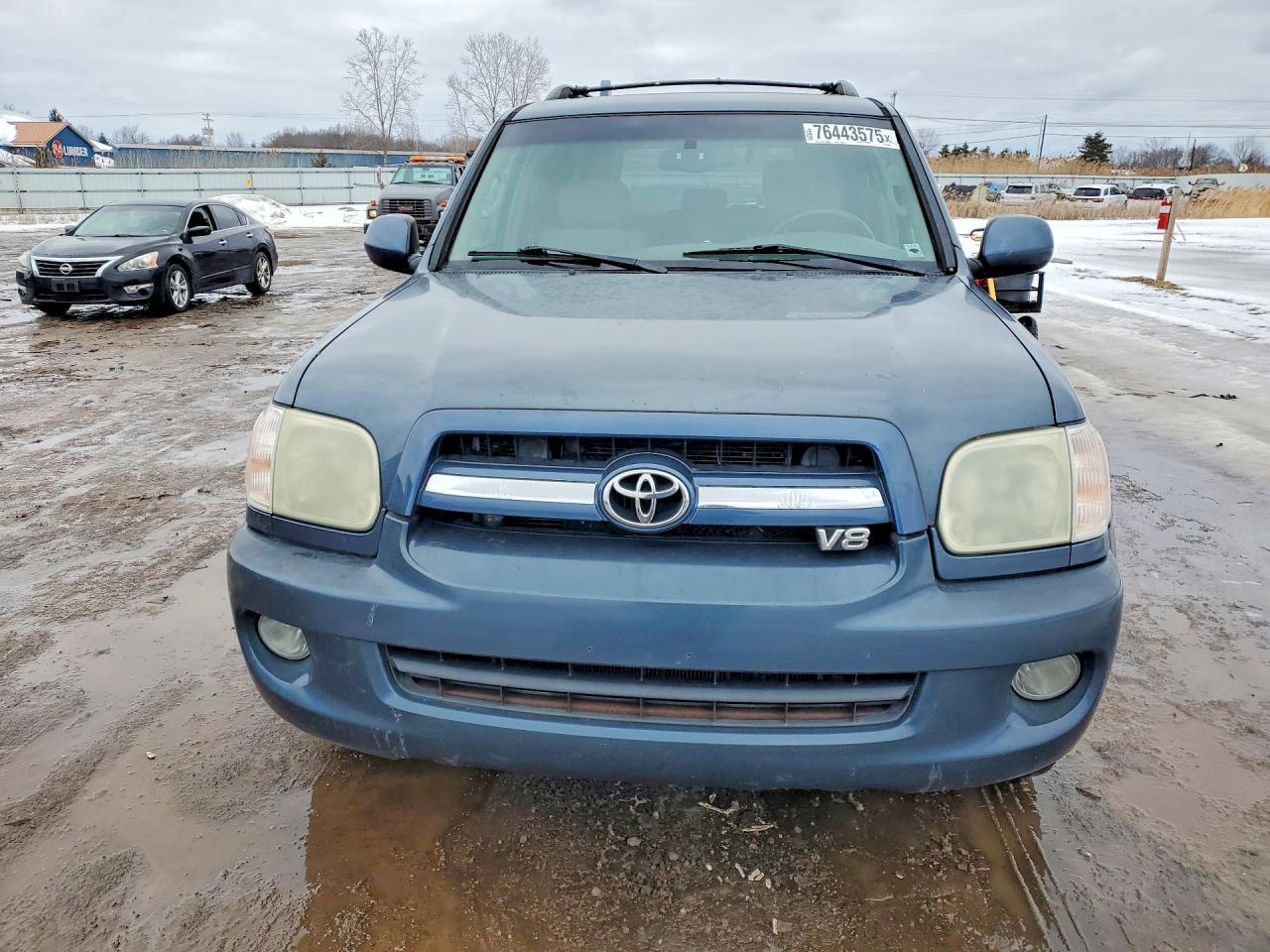 2005 TOYOTA Sequoia
