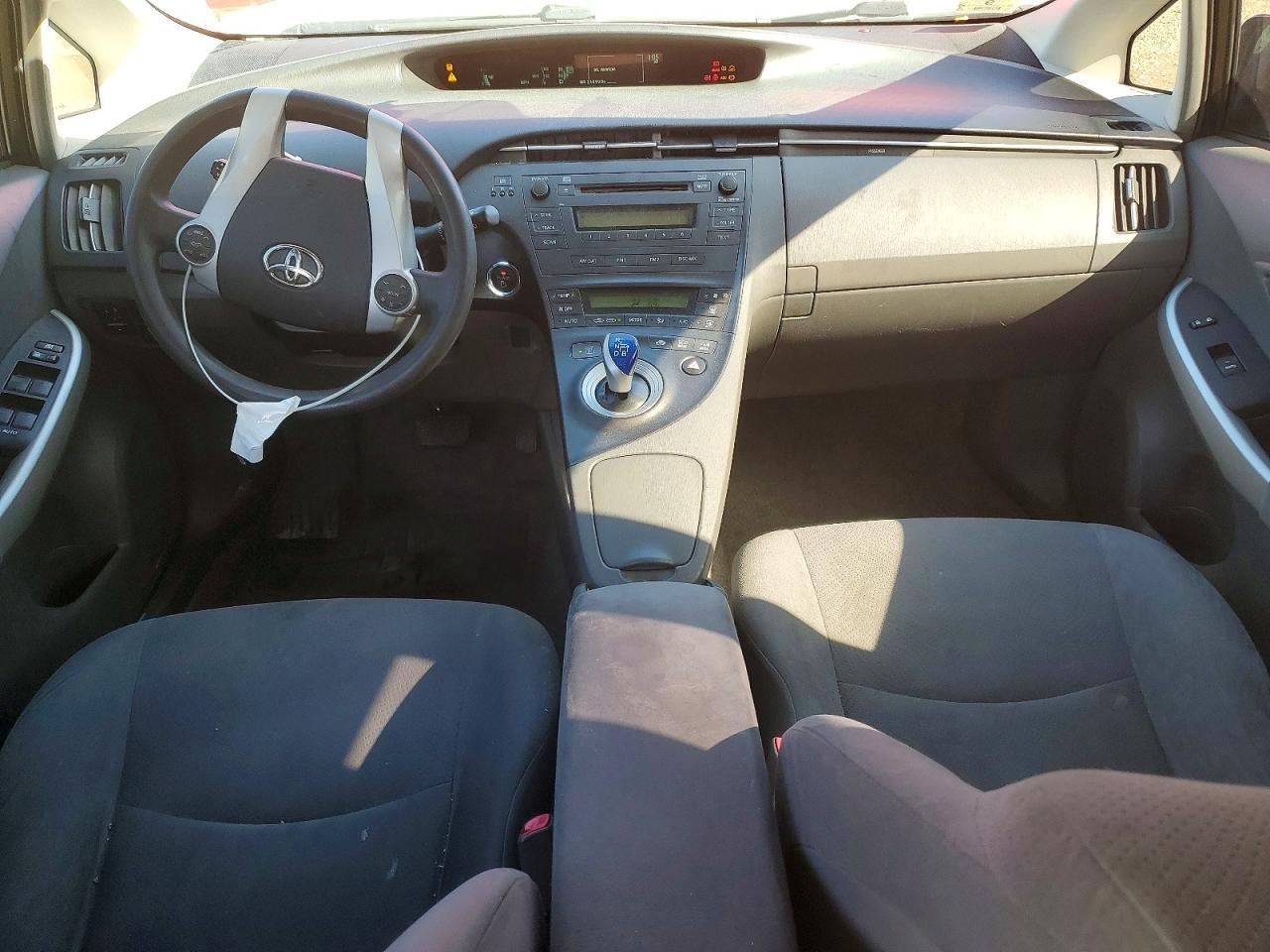 2010 TOYOTA PRIUS