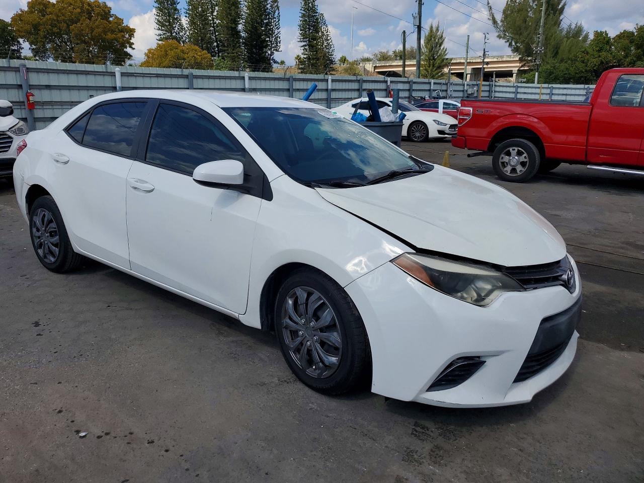 2014 TOYOTA COROLLA