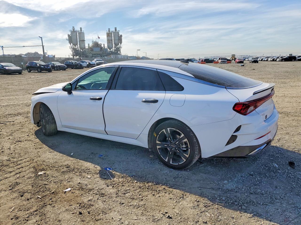 2023 KIA K5