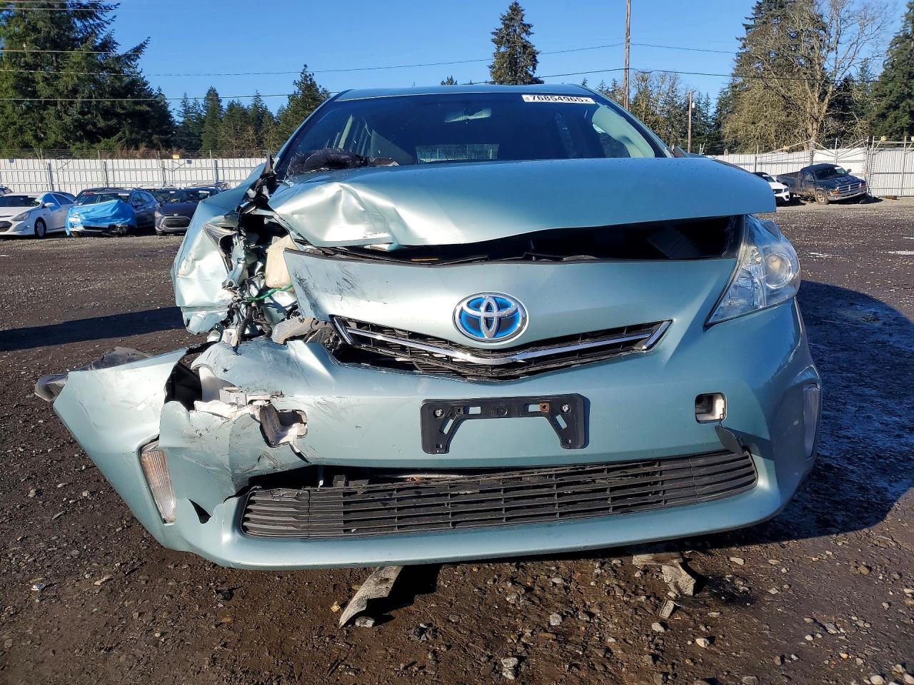 2014 TOYOTA PRIUS V