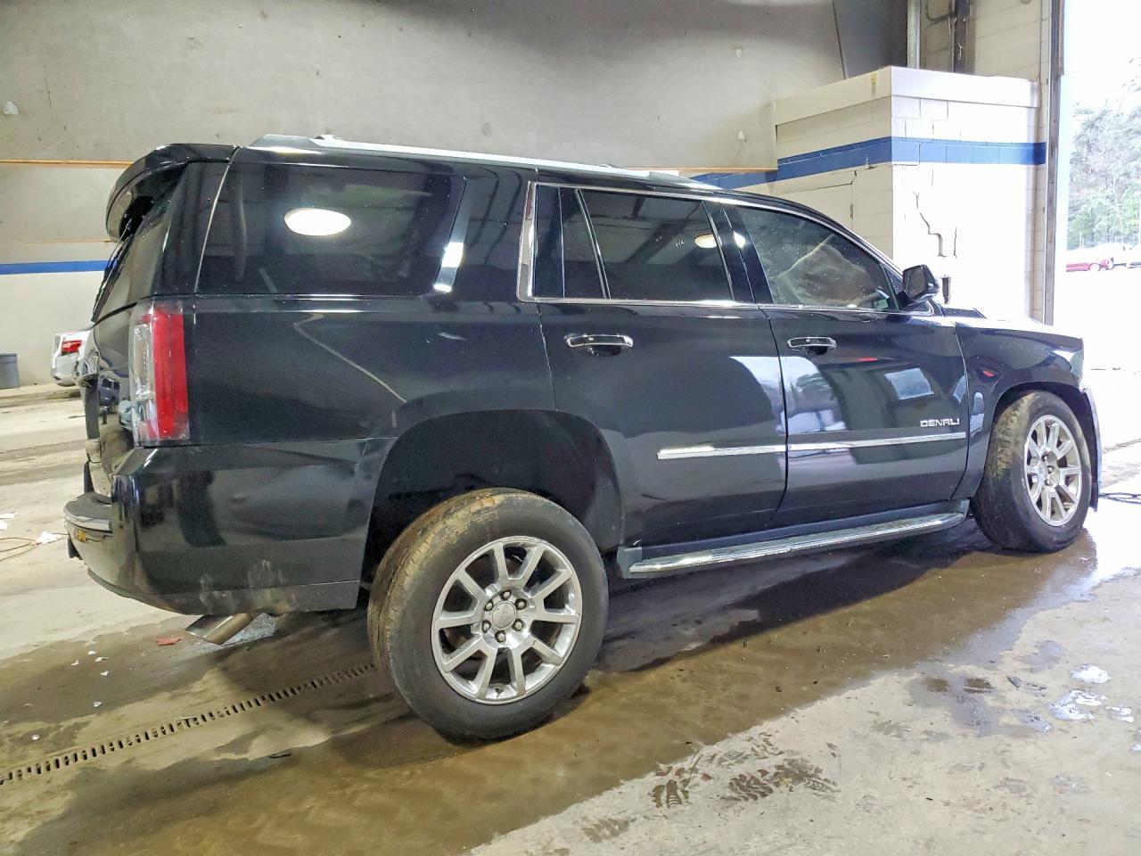 2017 GMC Yukon