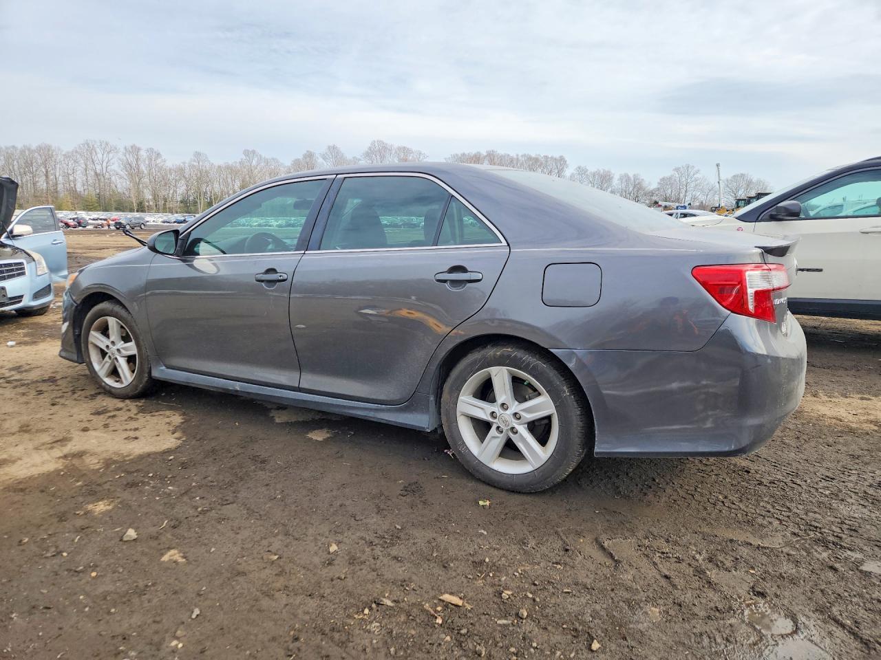 2013 TOYOTA CAMRY