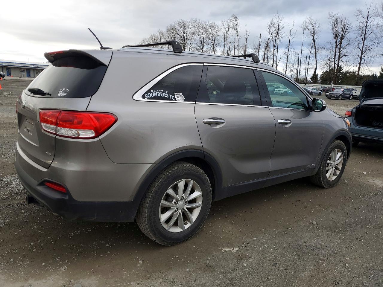 2017 KIA SORENTO