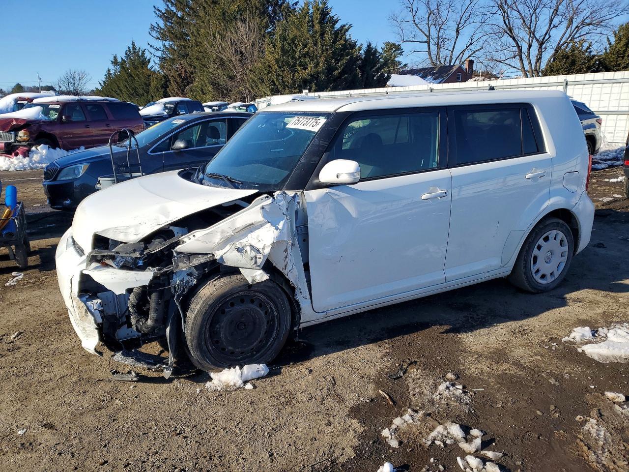 2013 TOYOTA SCION