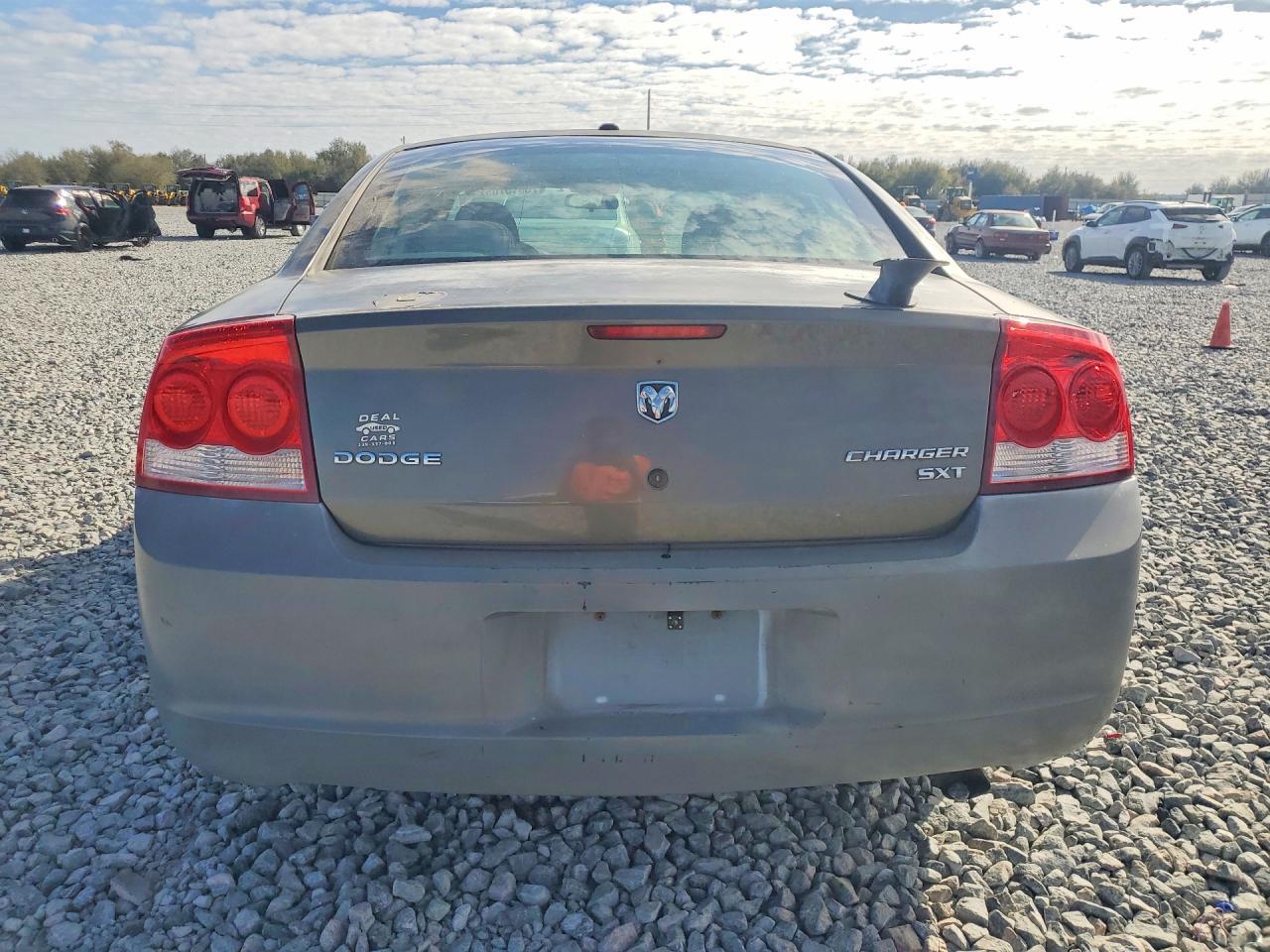 2010 DODGE CHARGER