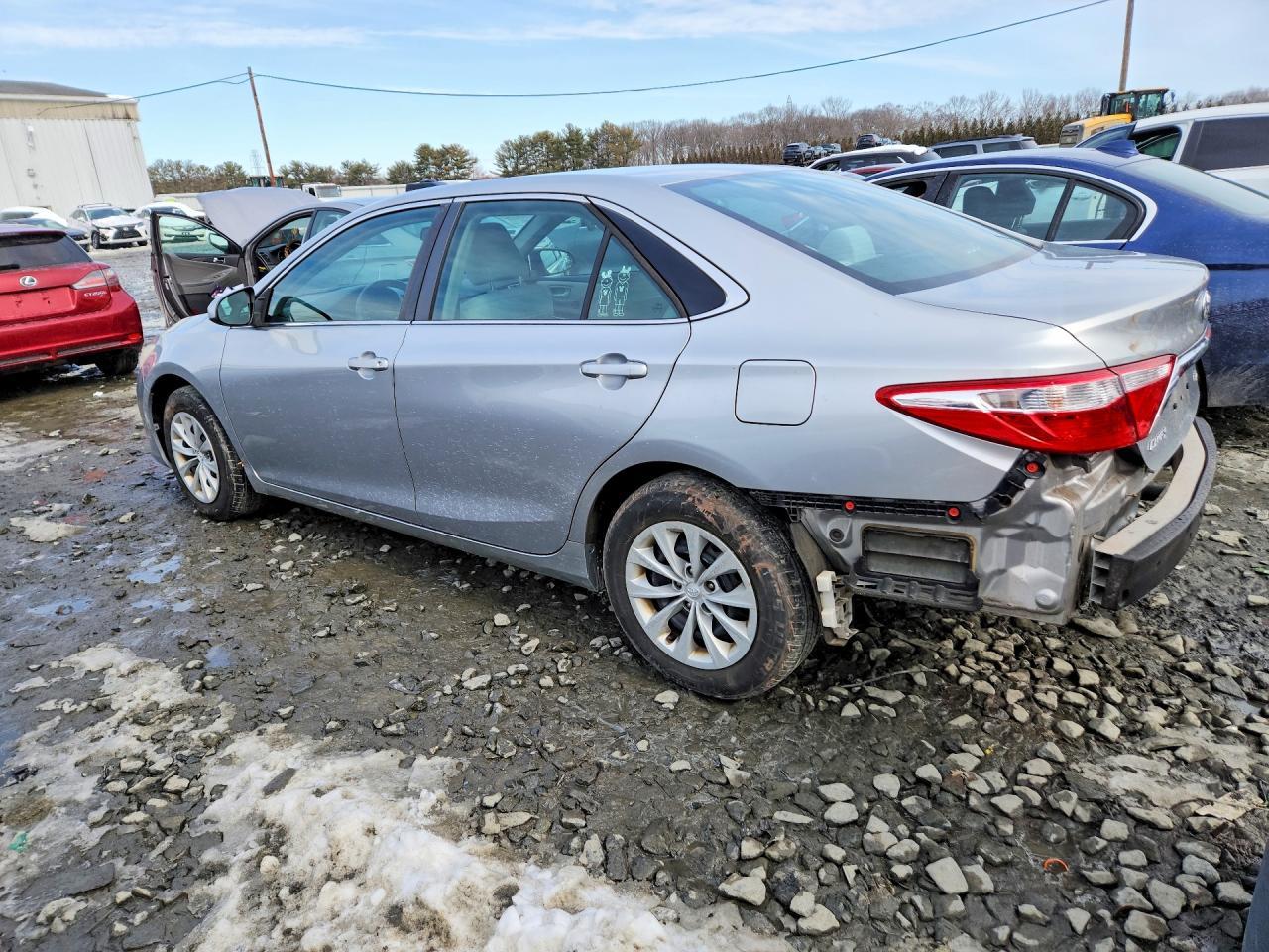 2015 TOYOTA CAMRY