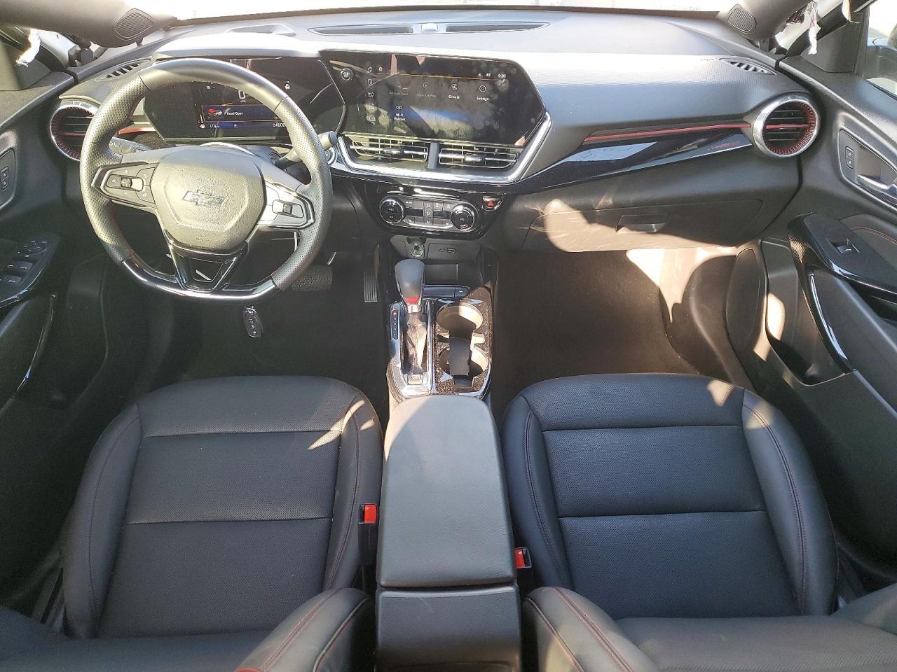 2025 CHEVROLET TRAX