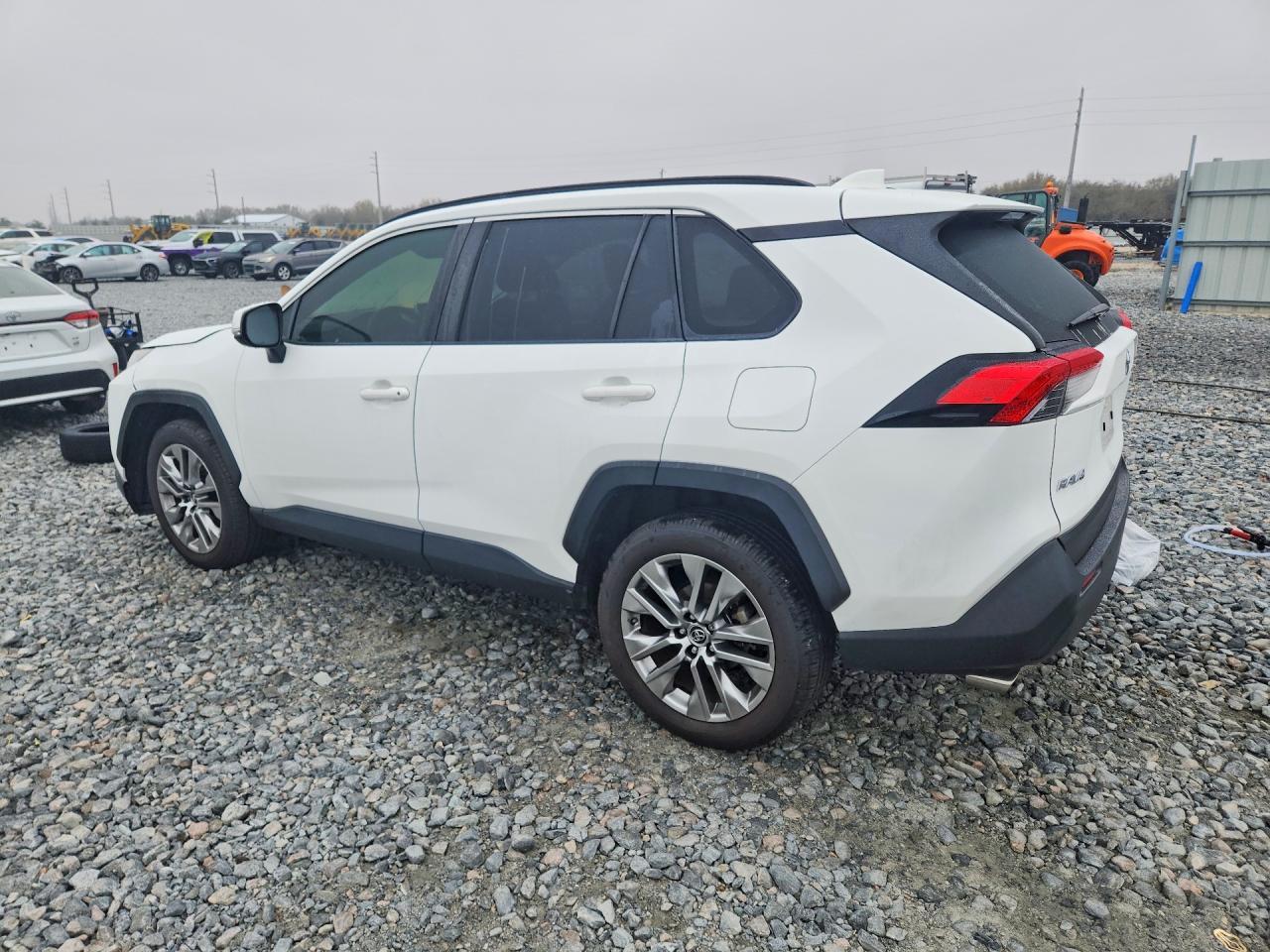 2019 TOYOTA RAV4