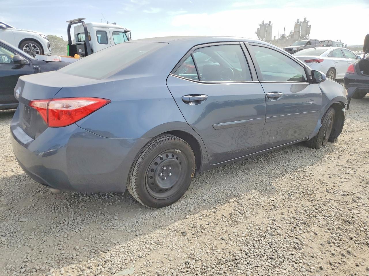2018 TOYOTA COROLLA