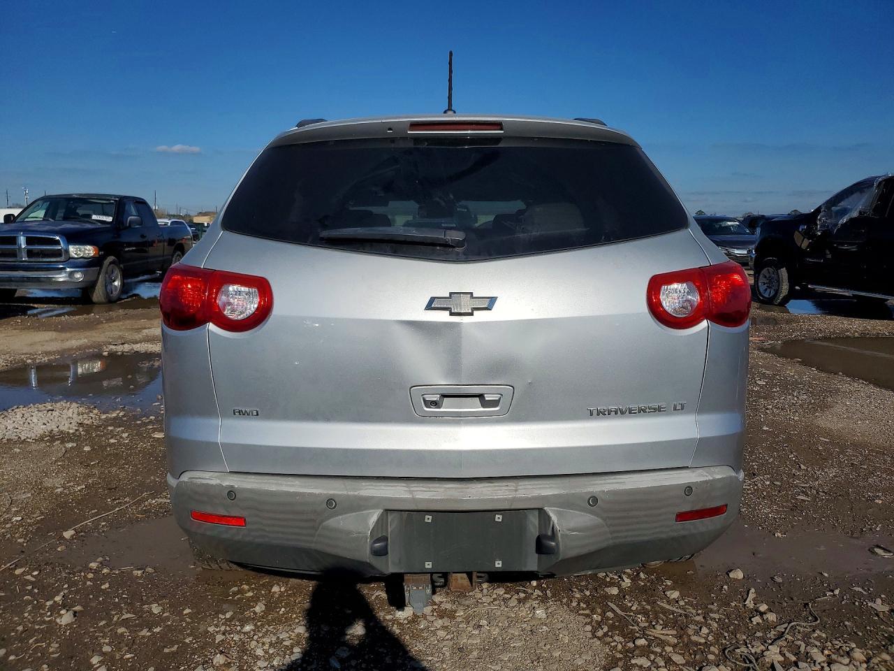 2010 CHEVROLET TRAVERSE