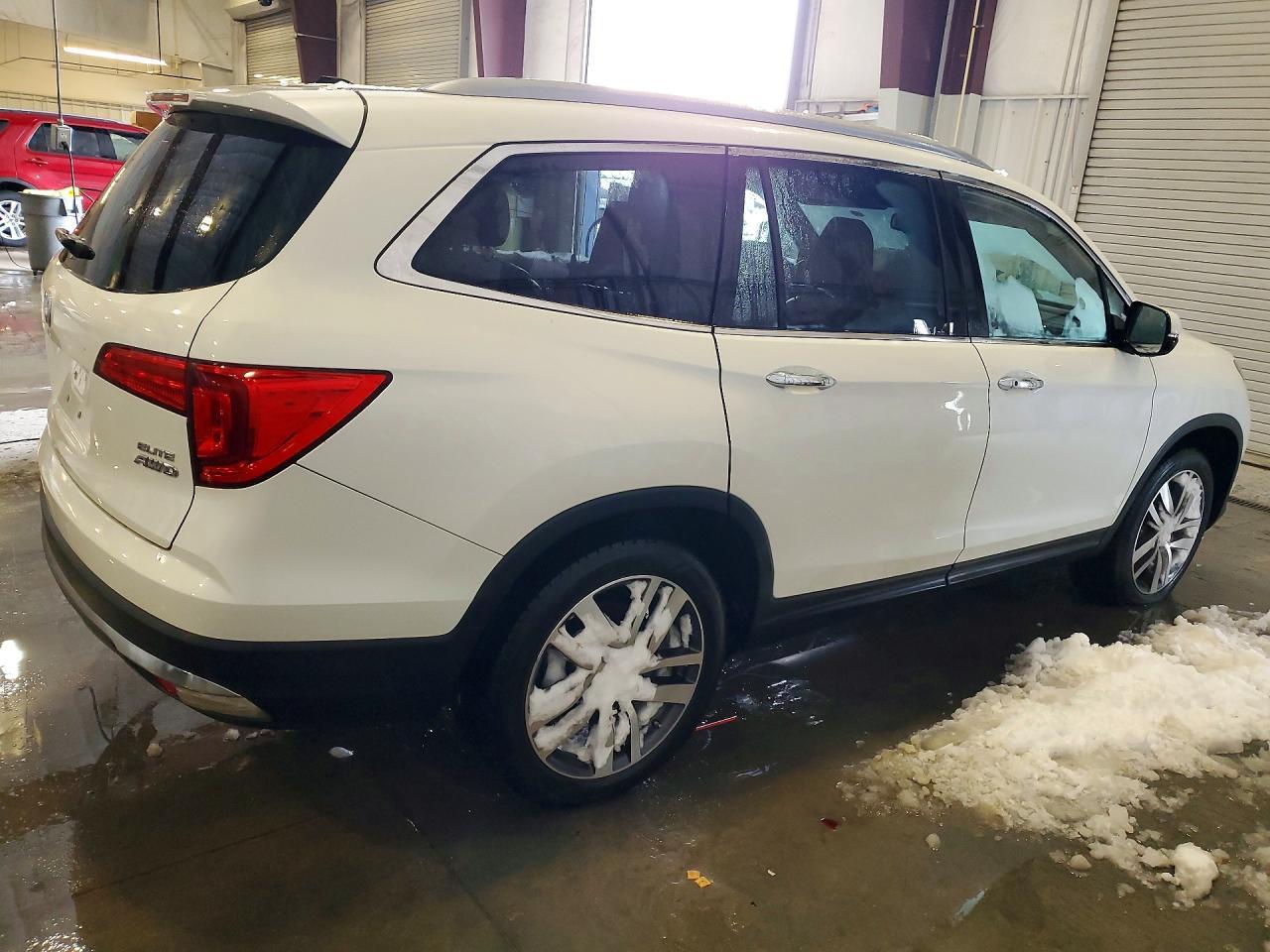 2017 HONDA PILOT
