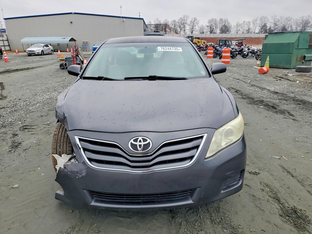 2011 TOYOTA CAMRY