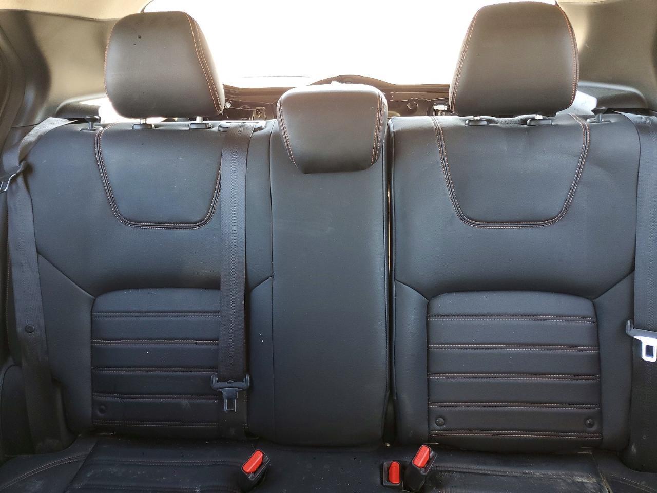 2019 NISSAN KICKS