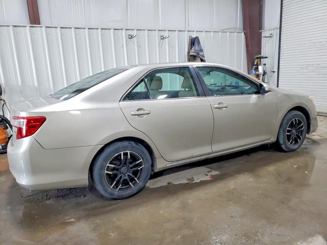 2013 TOYOTA CAMRY