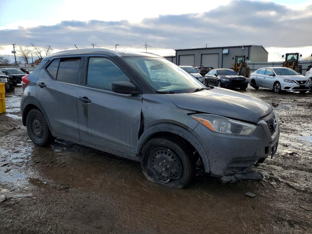 2019 NISSAN KICKS