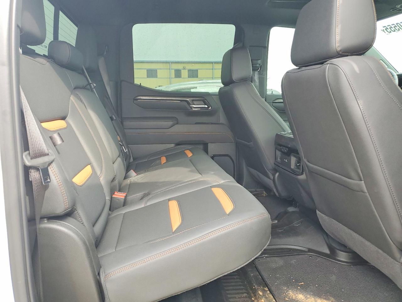 2025 GMC Sierra
