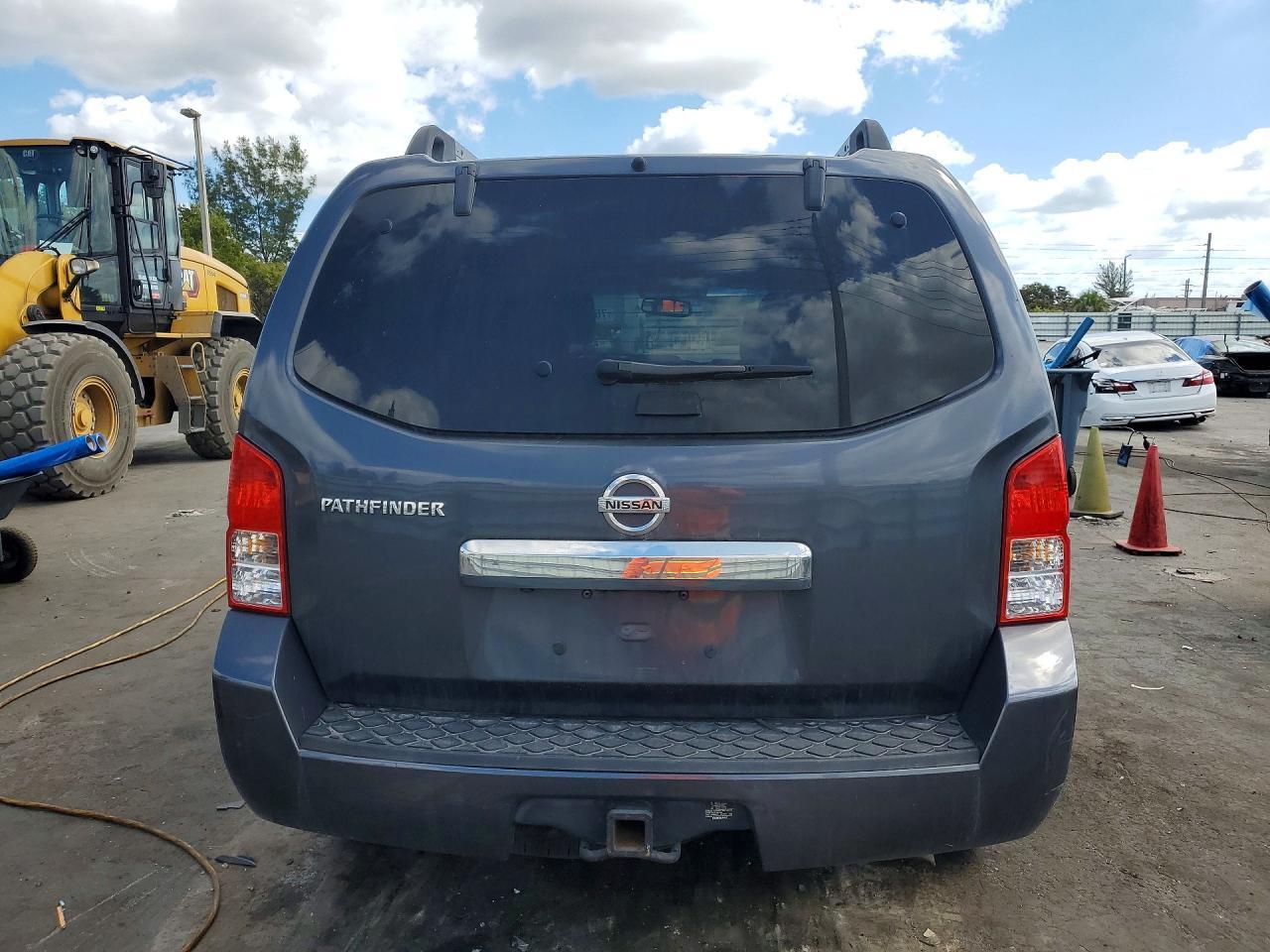 2012 NISSAN PATHFINDER
