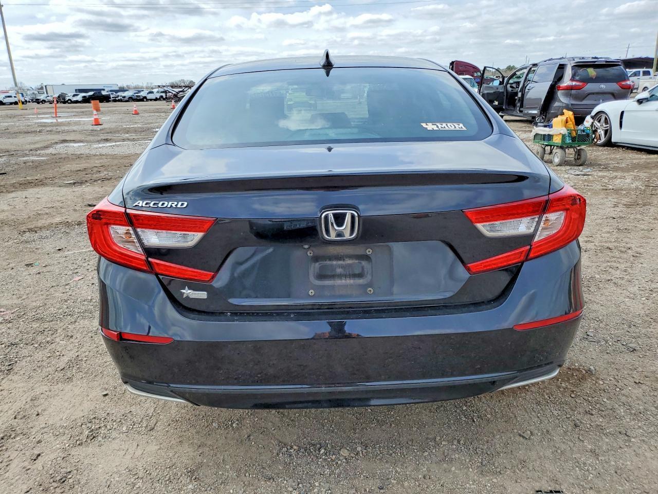 2018 HONDA ACCORD