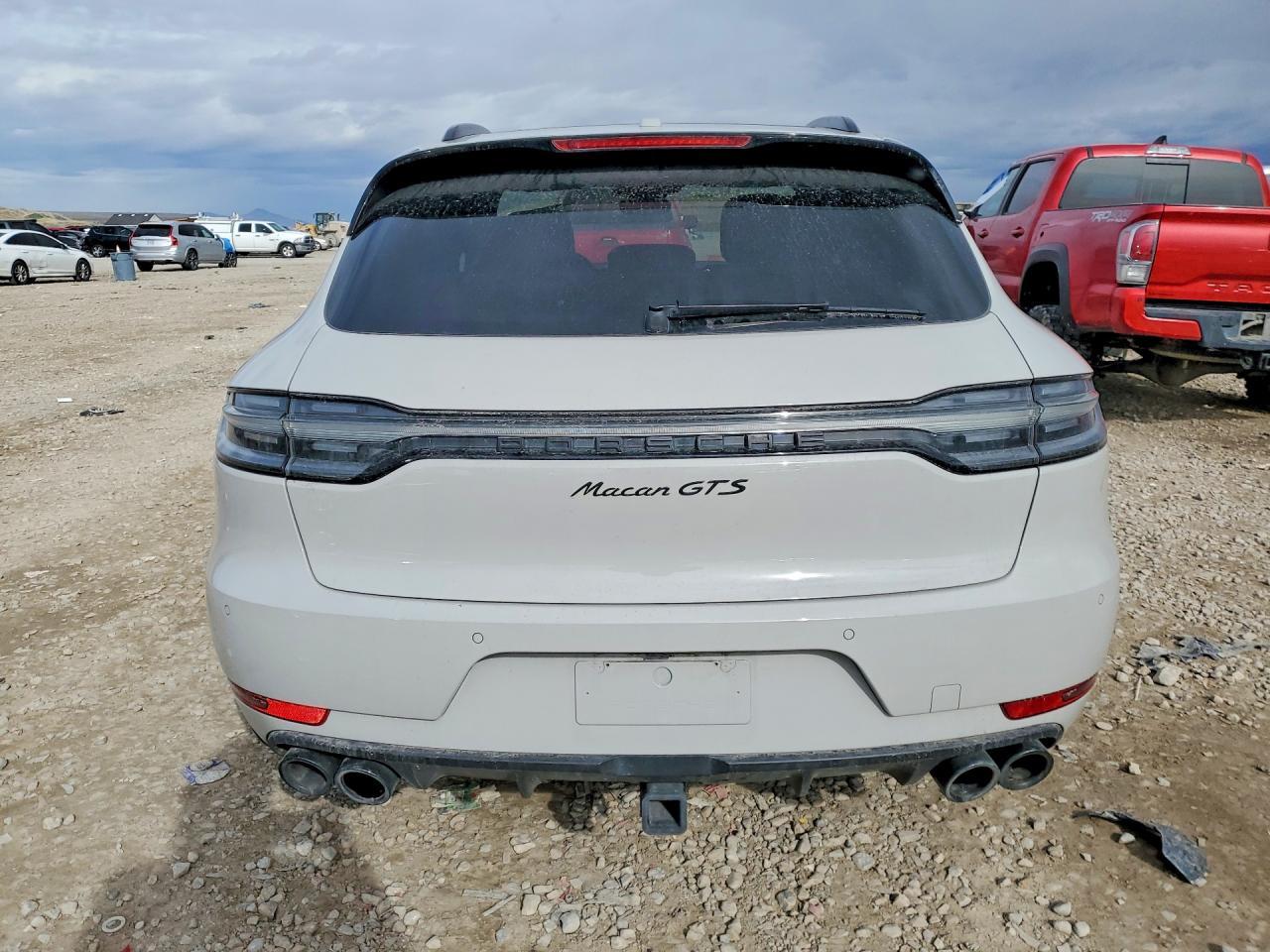 2021 PORSCHE Macan