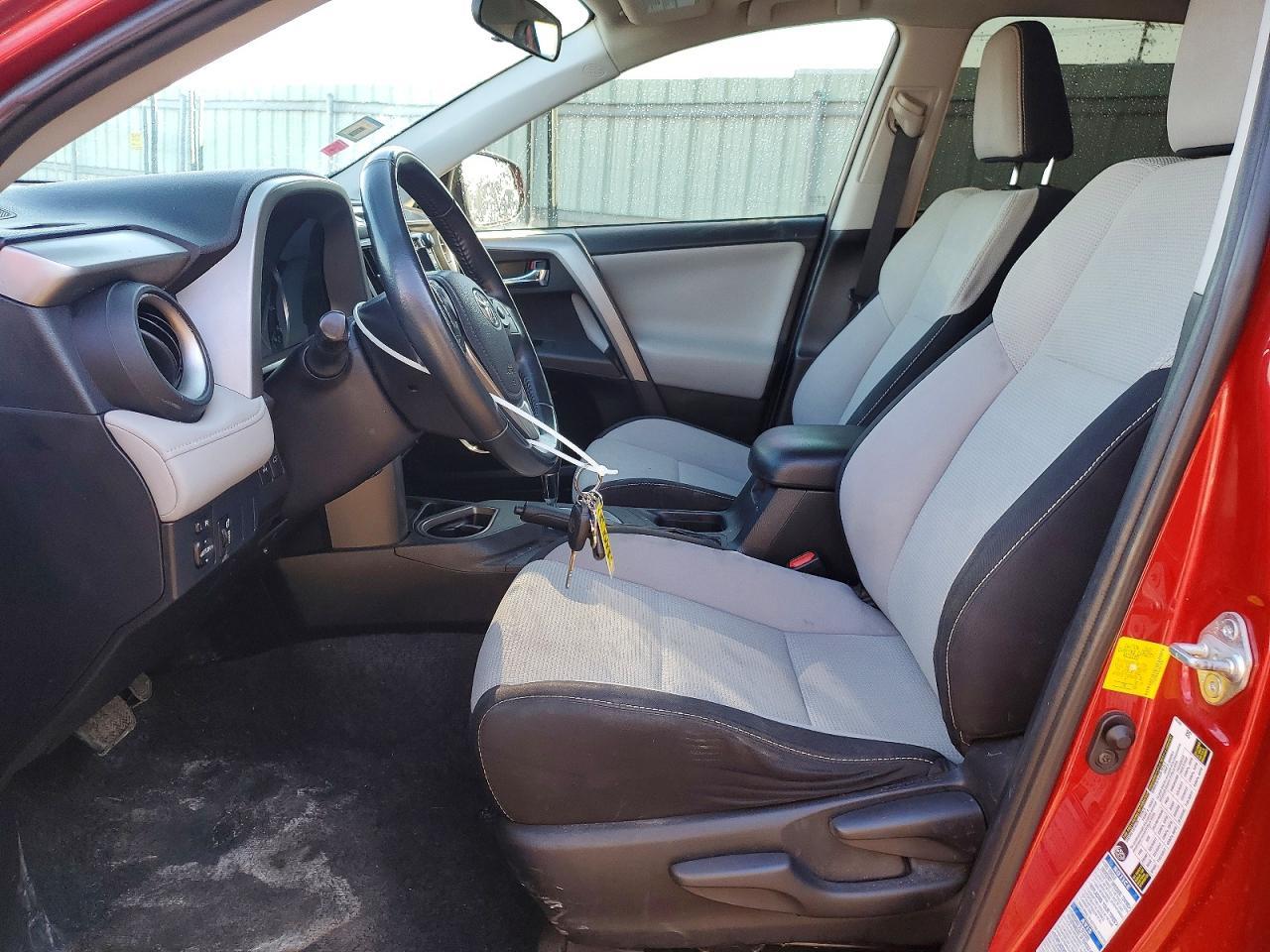 2016 TOYOTA RAV4