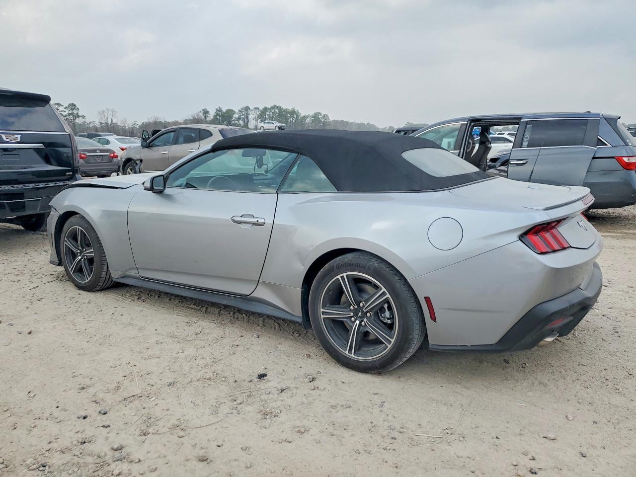 2025 FORD MUSTANG