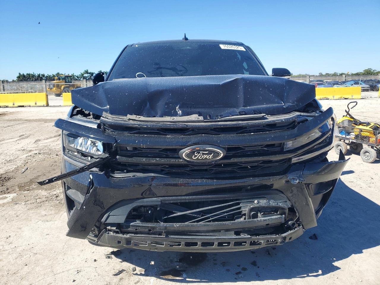 2024 FORD Expedition