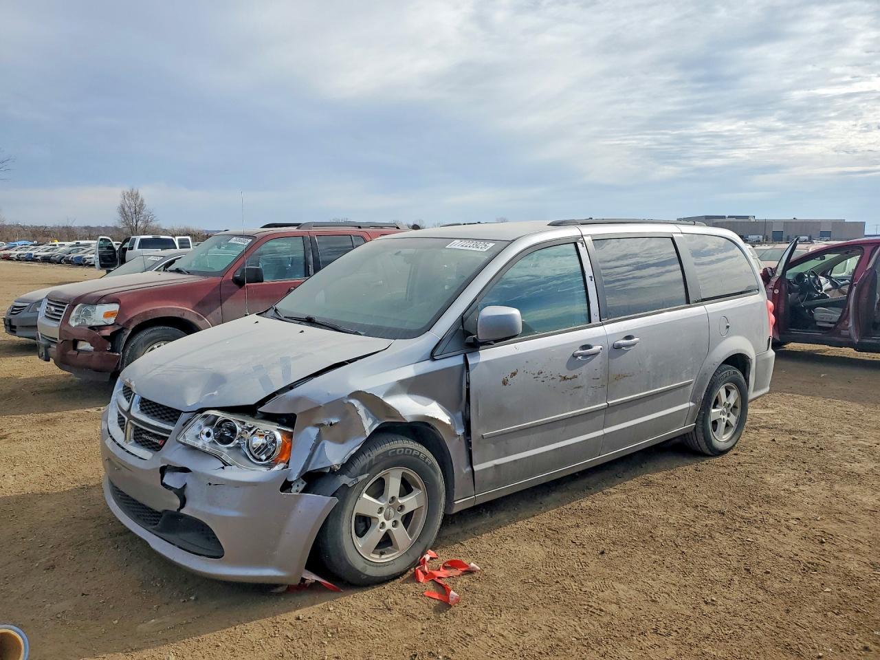 2013 DODGE GRAND CARAVAN