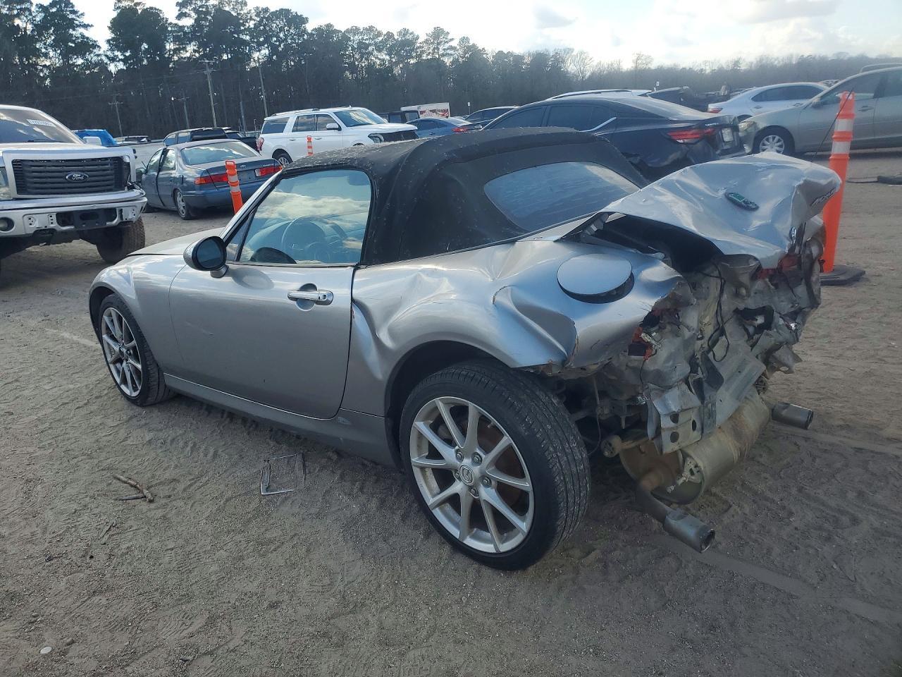 2010 MAZDA MX-5 Miata