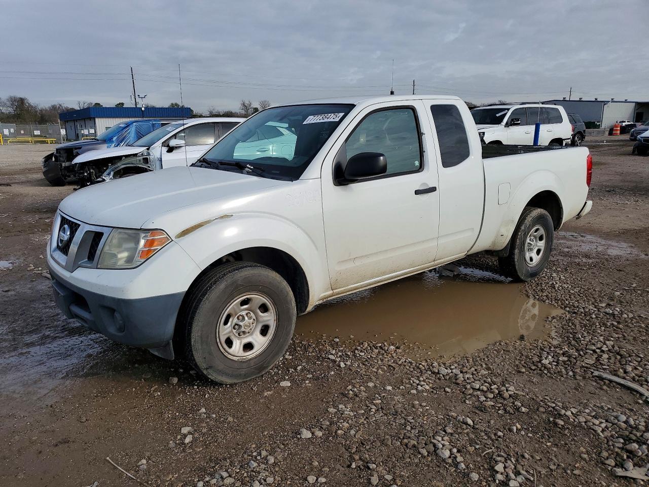 2017 NISSAN Frontier