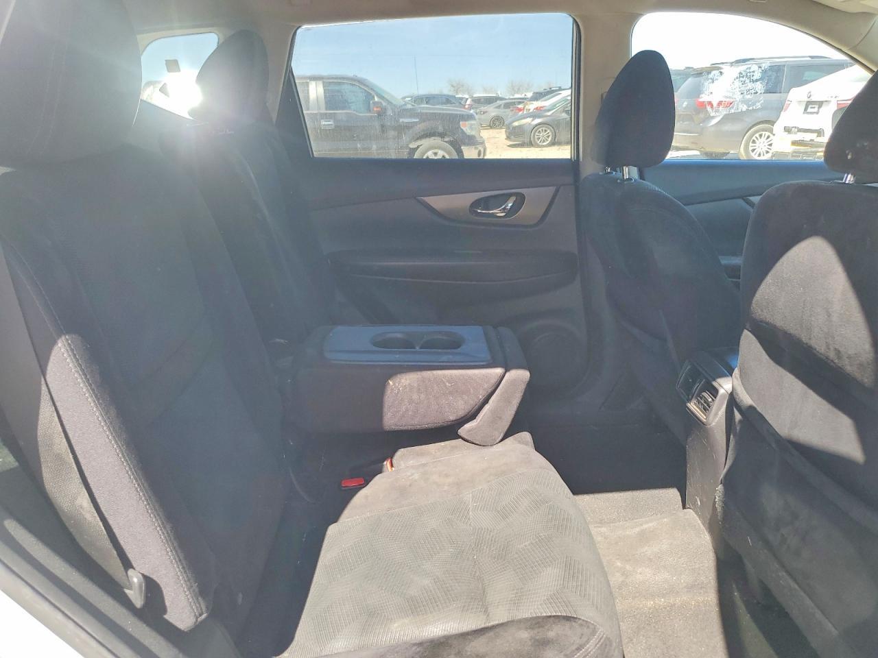 2015 NISSAN ROGUE