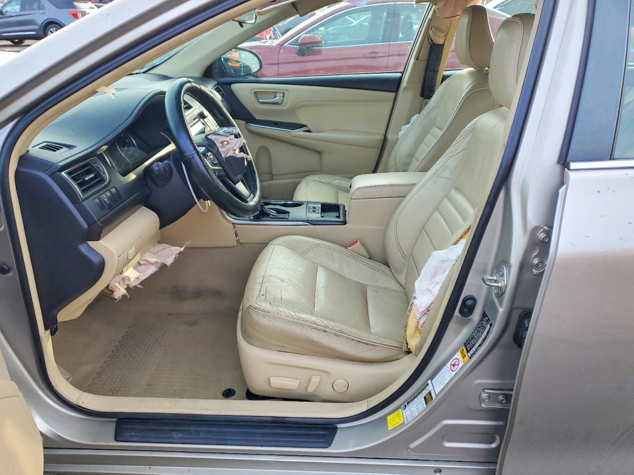 2016 TOYOTA CAMRY