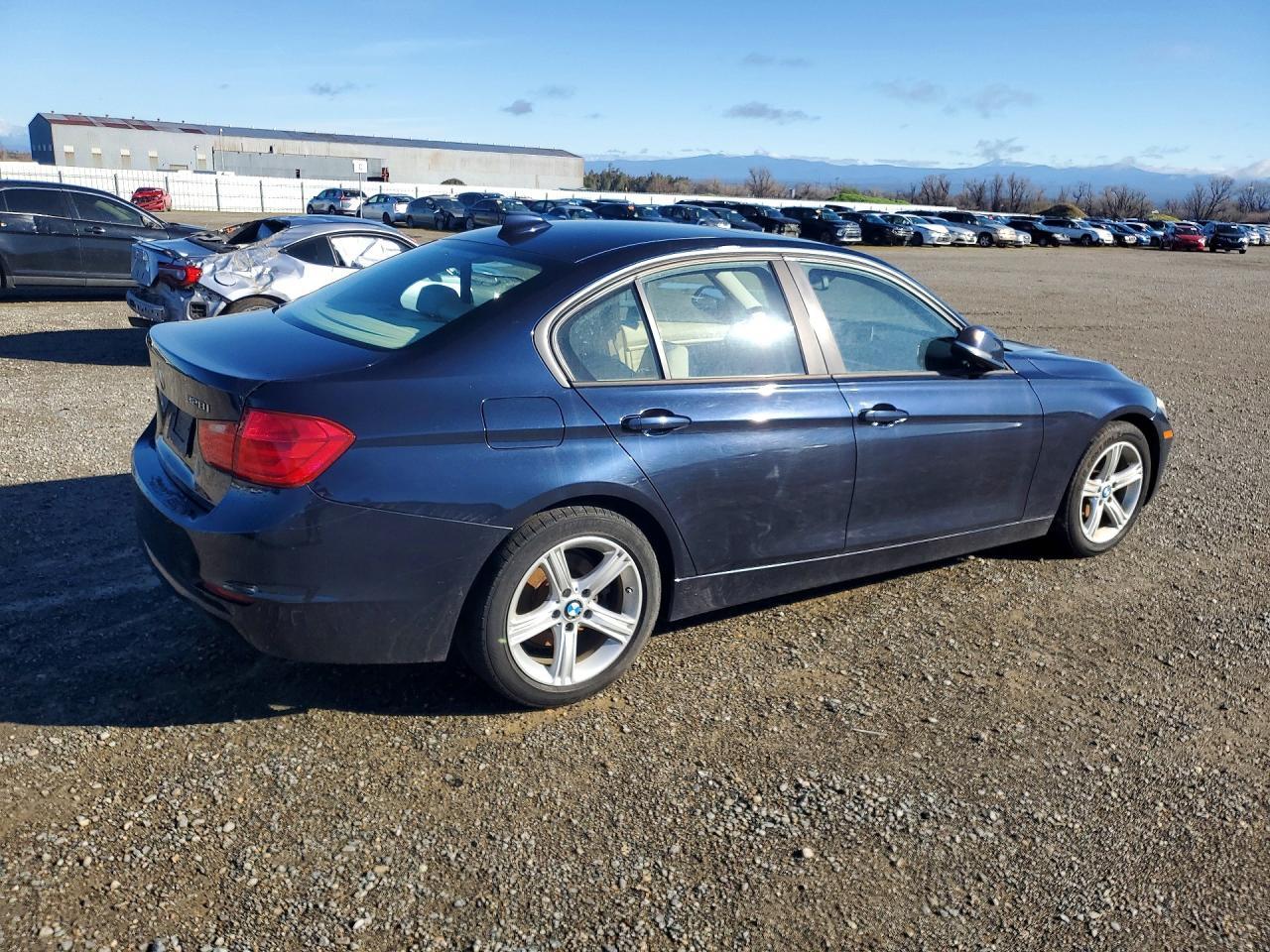 2013 BMW 3 SERIES