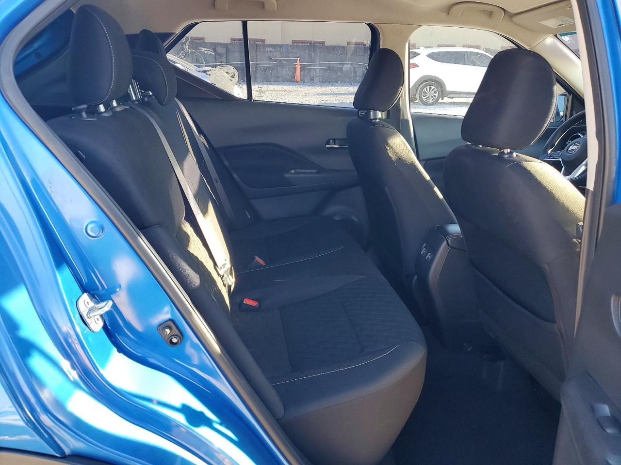 2021 NISSAN KICKS
