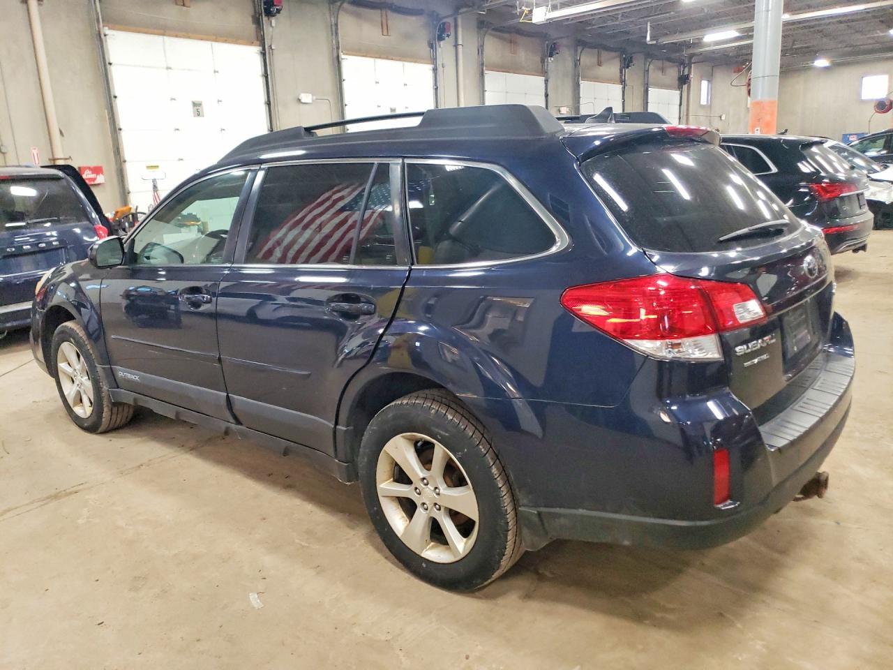 2013 SUBARU Outback