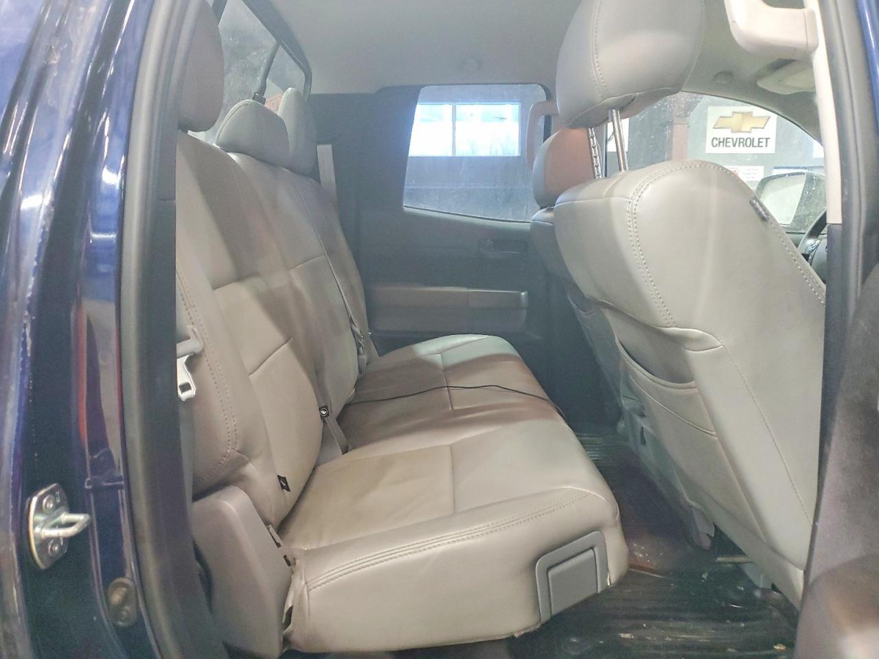 2011 TOYOTA TUNDRA