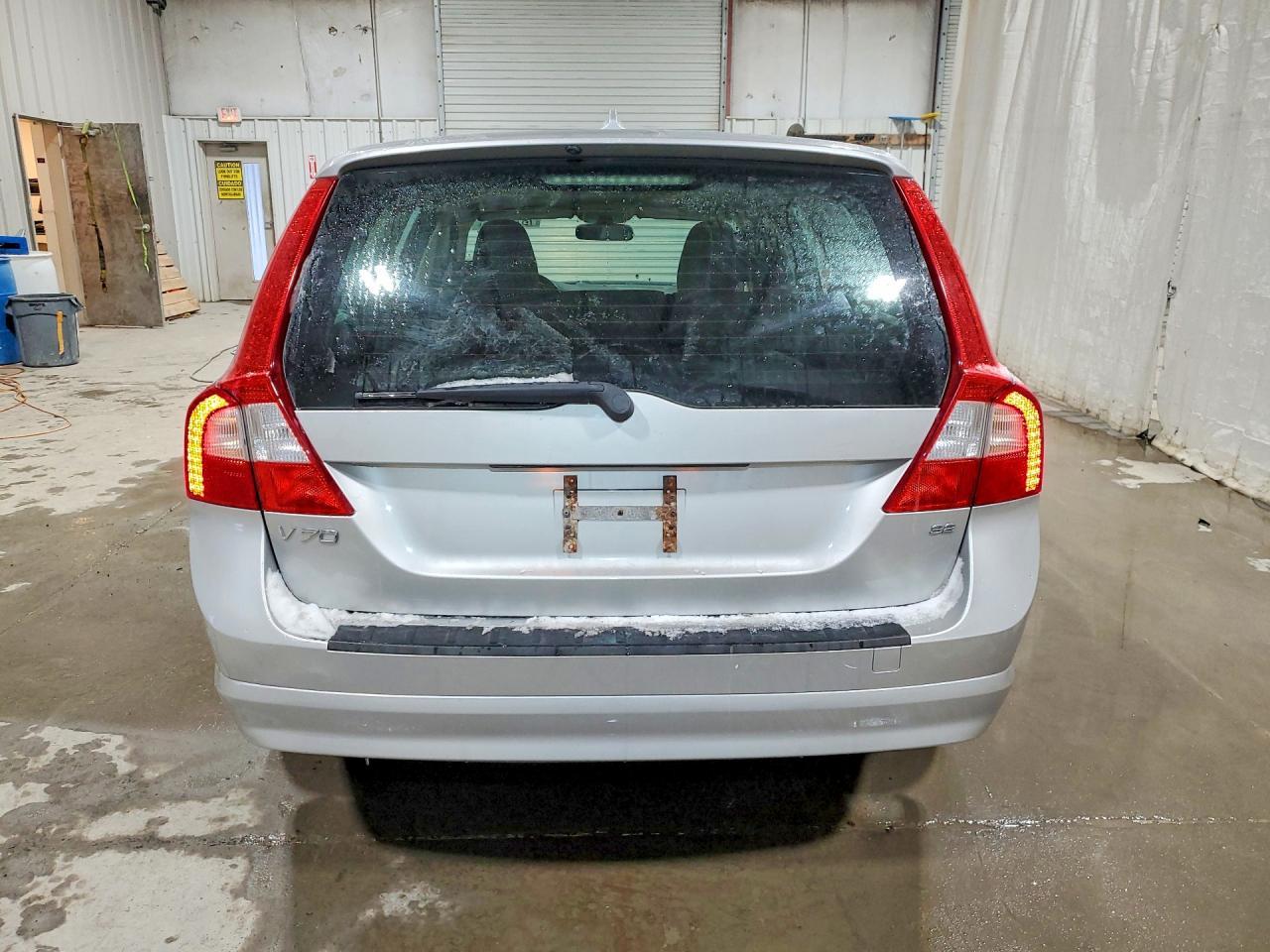 2009 VOLVO V70