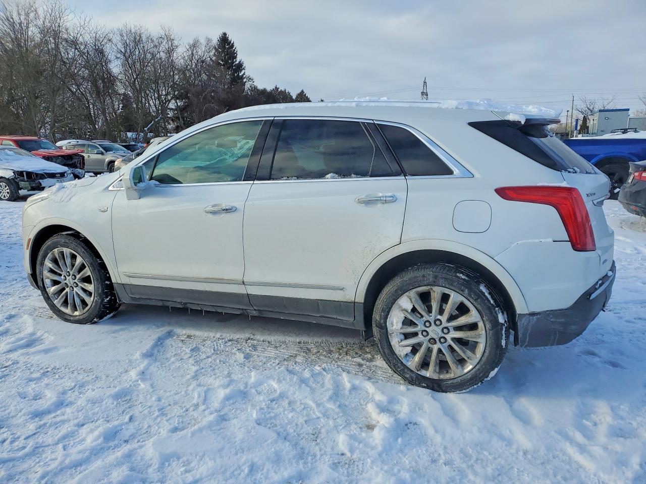 2017 CADILLAC XT5