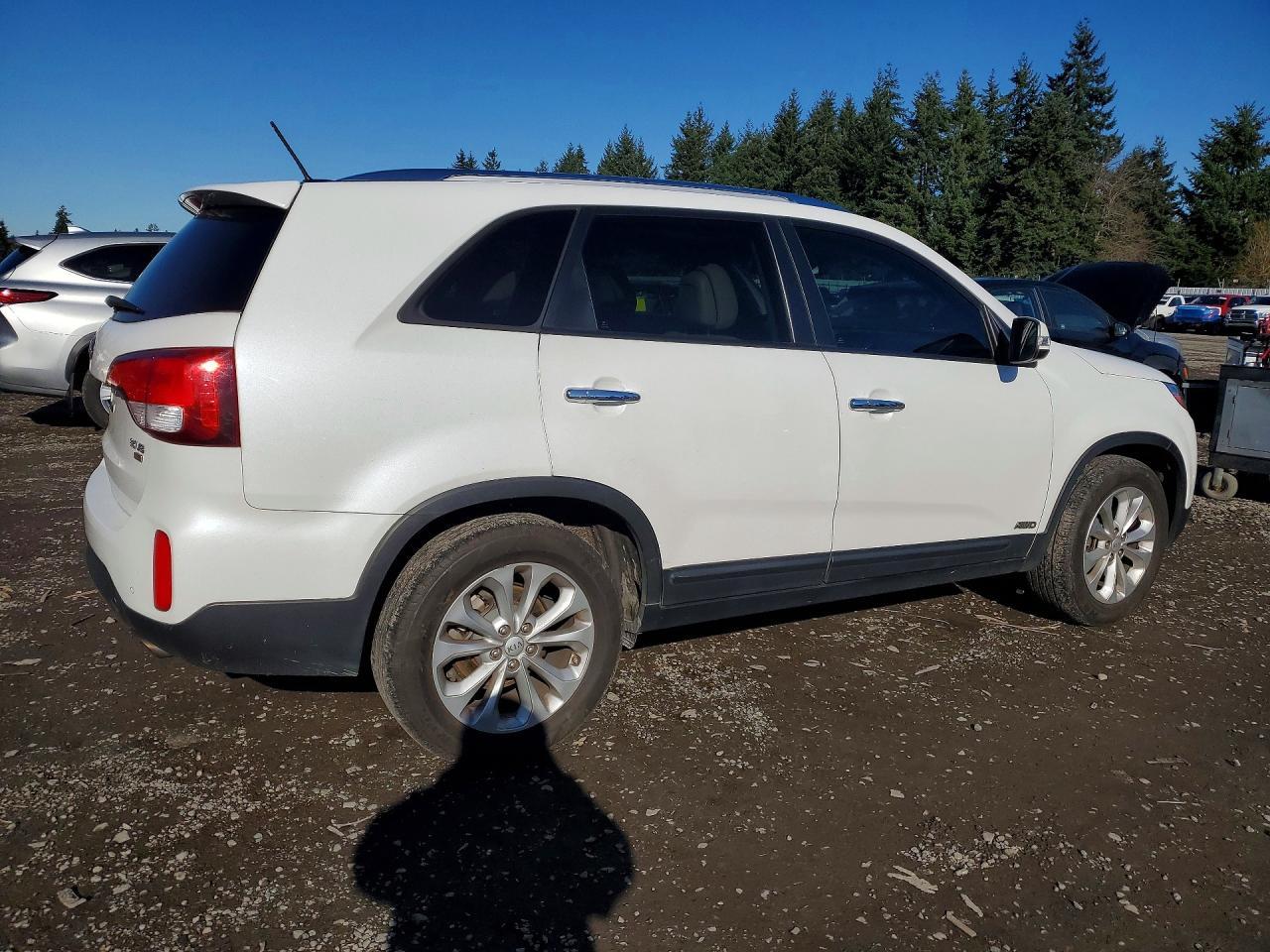 2014 KIA SORENTO