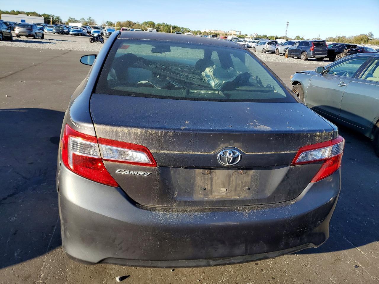 2014 TOYOTA CAMRY