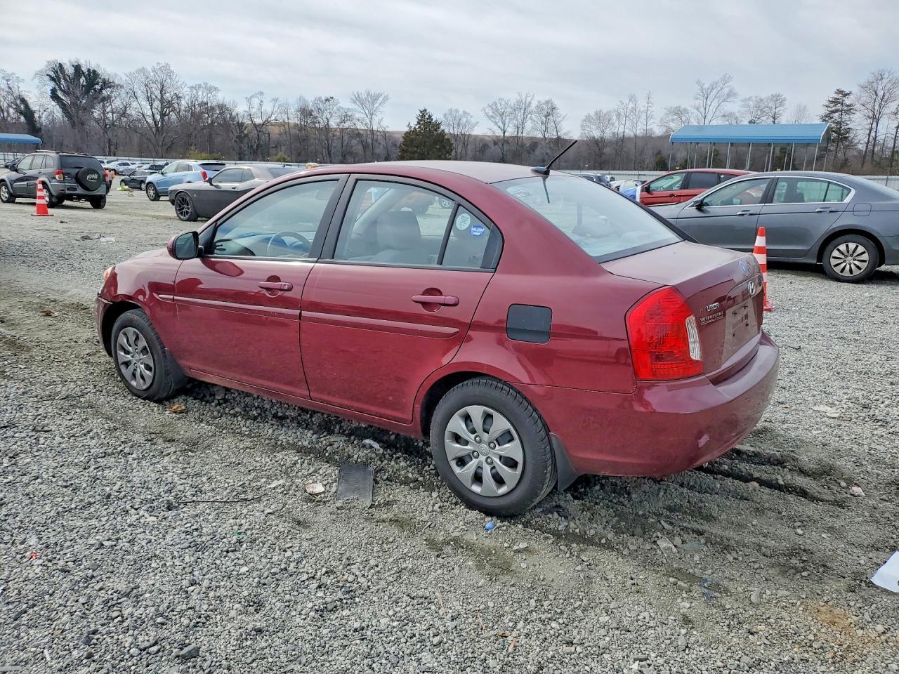 2011 HYUNDAI ACCENT