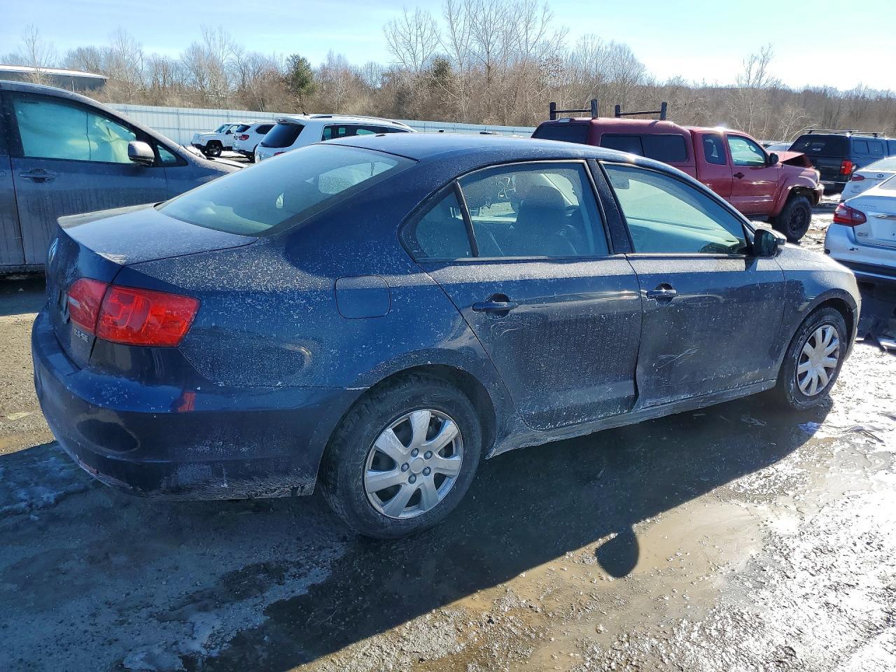 2012 VOLKSWAGEN JETTA
