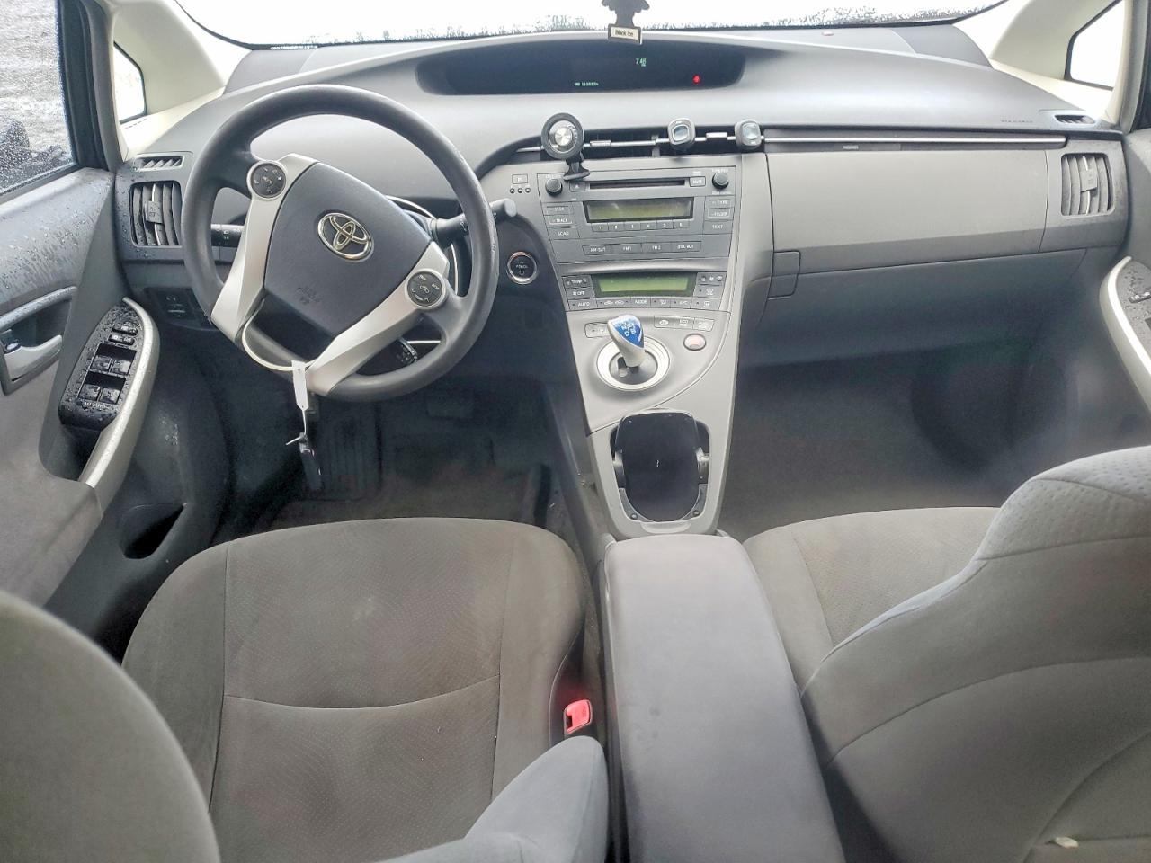 2011 TOYOTA PRIUS